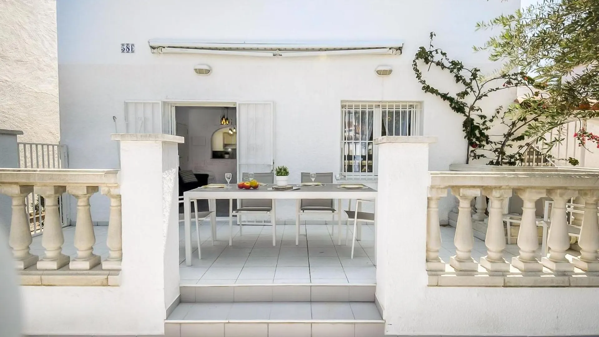 Apartment Bahia 58 By Interhome Empuriabrava
